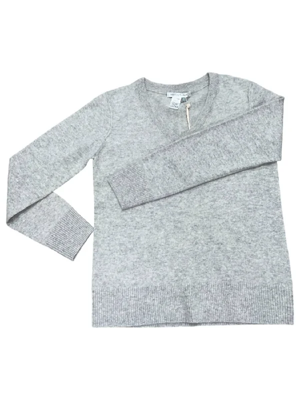 Women's Classic Cashmere V Neck Sweater In Heather Grey